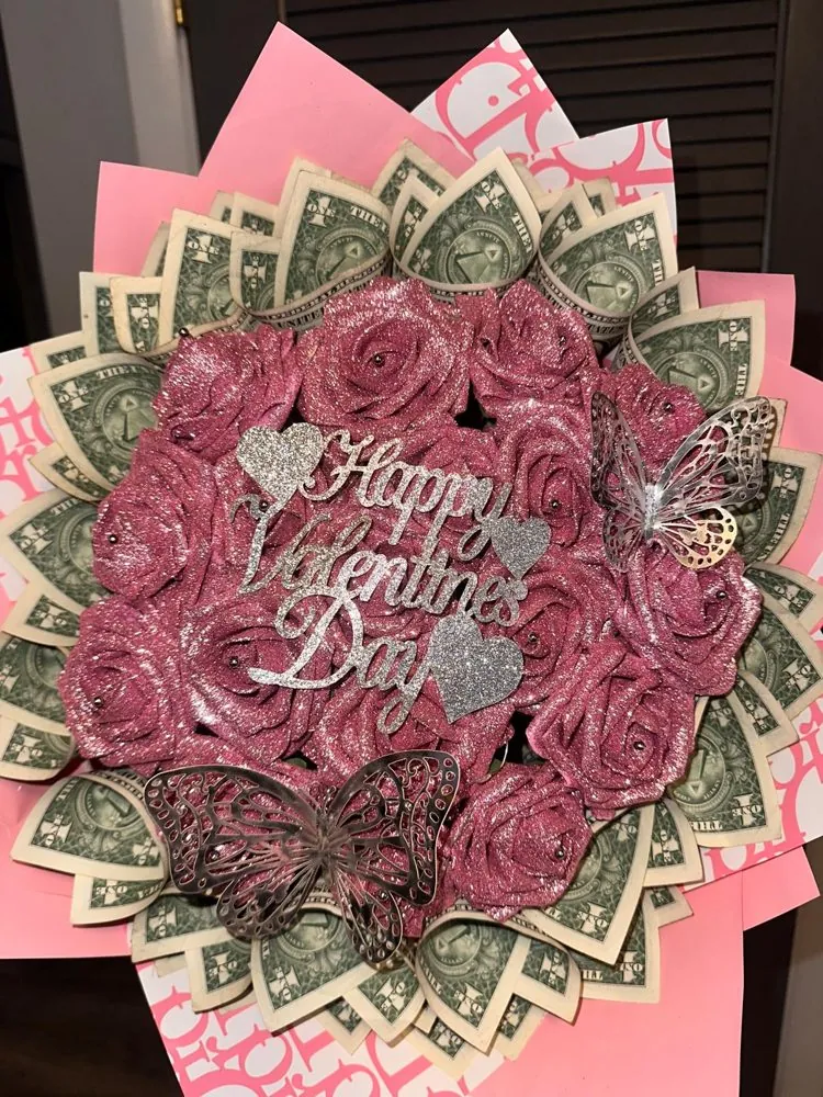 X-Small pink glitter money bouquet with a Happy Valentine's Day topper